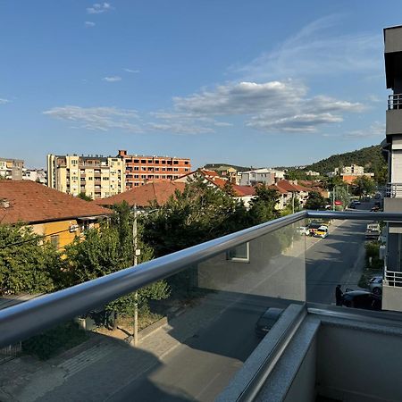 Modern Skopje Apartment Exteriör bild