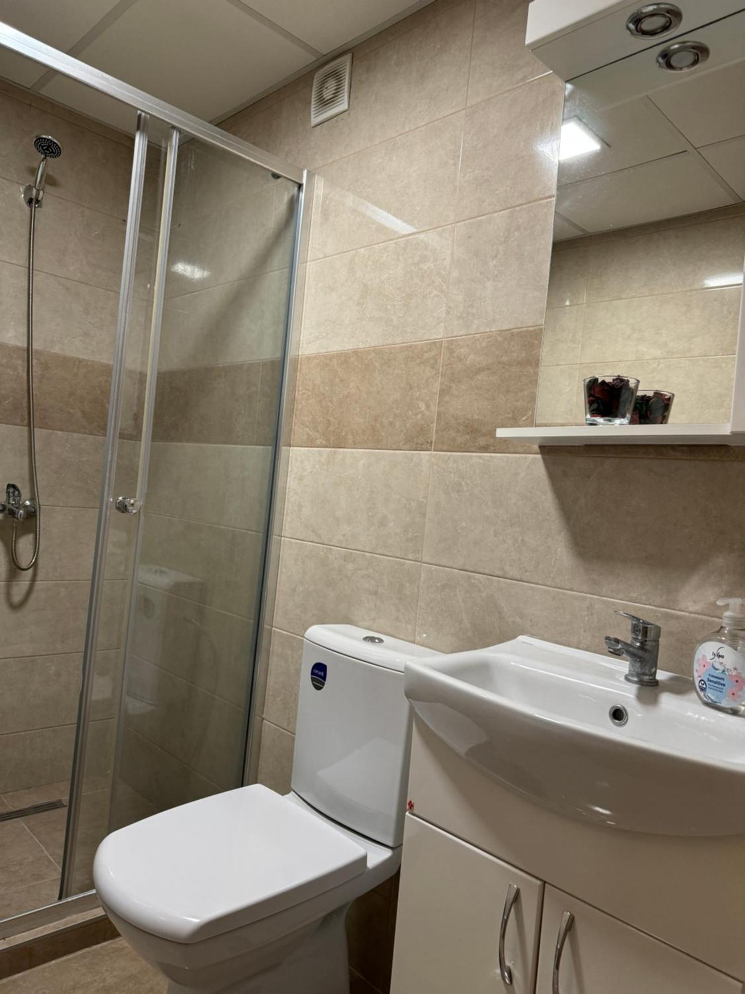 Modern Skopje Apartment Exteriör bild